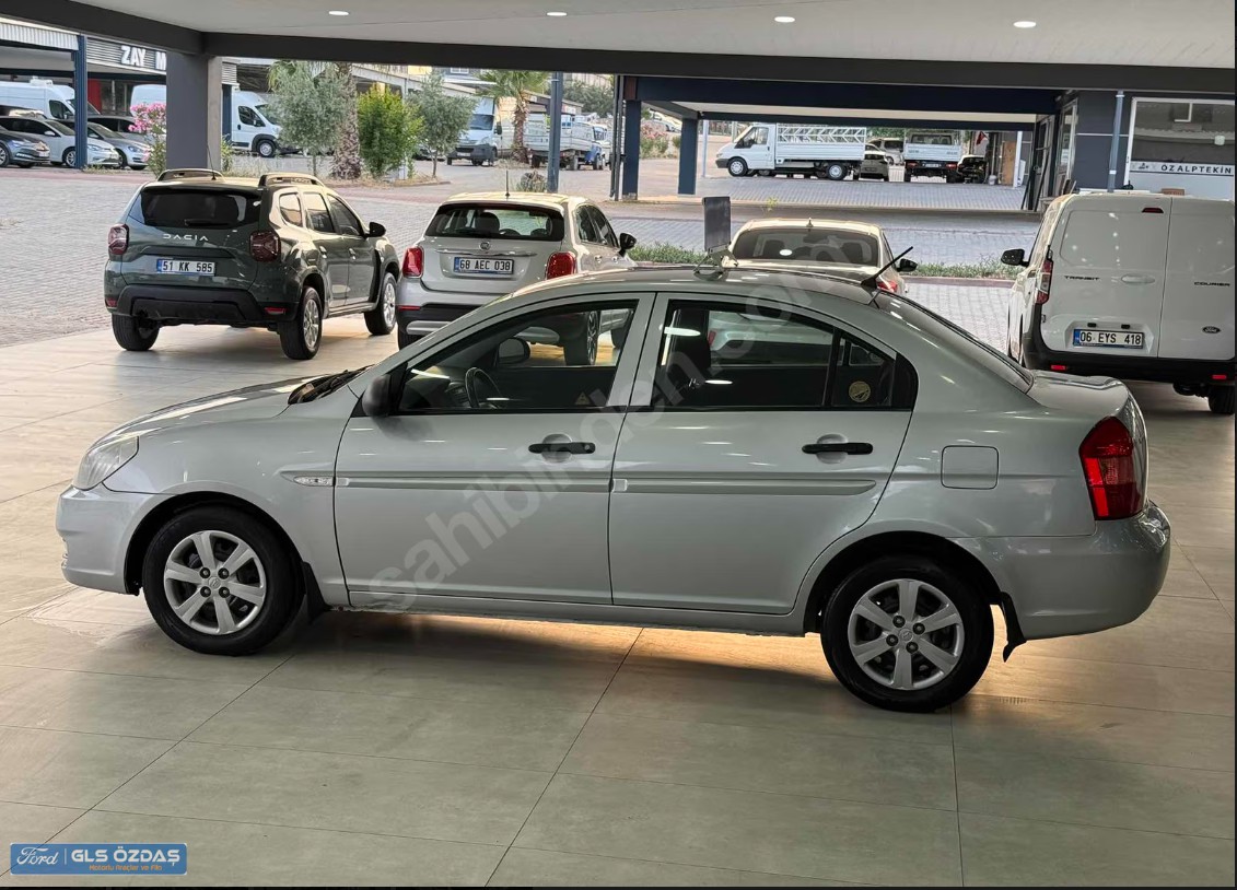 HYUNDAİ ACCENT ERA 1.5 CRDİ VGT TEAM 2010 MODEL